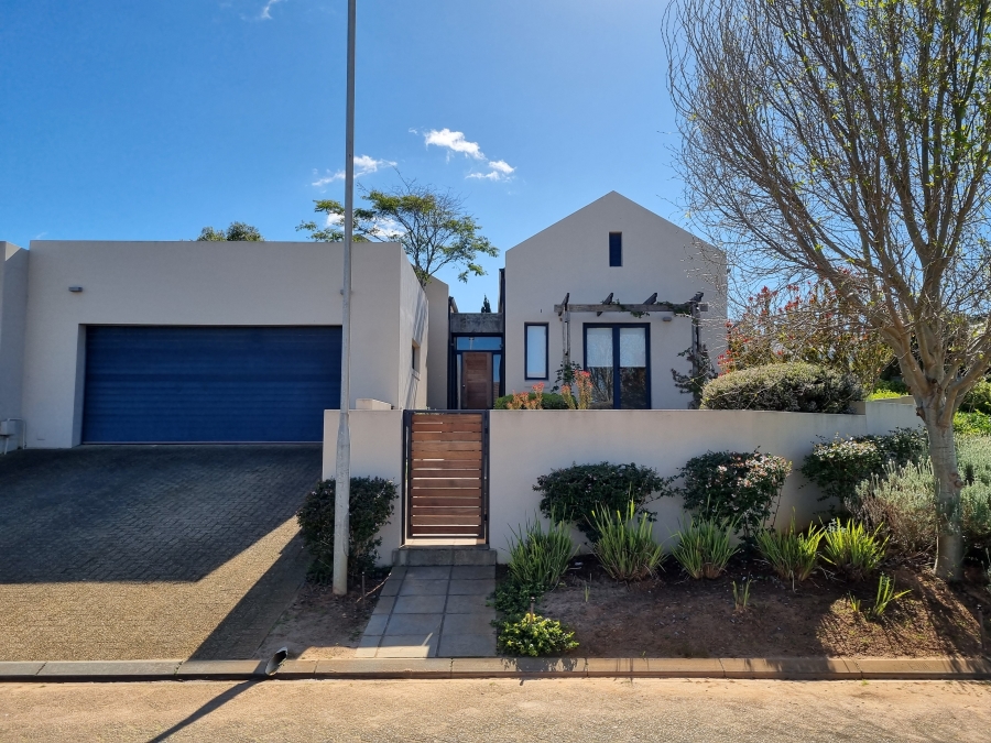 To Let 3 Bedroom Property for Rent in Croydon Western Cape